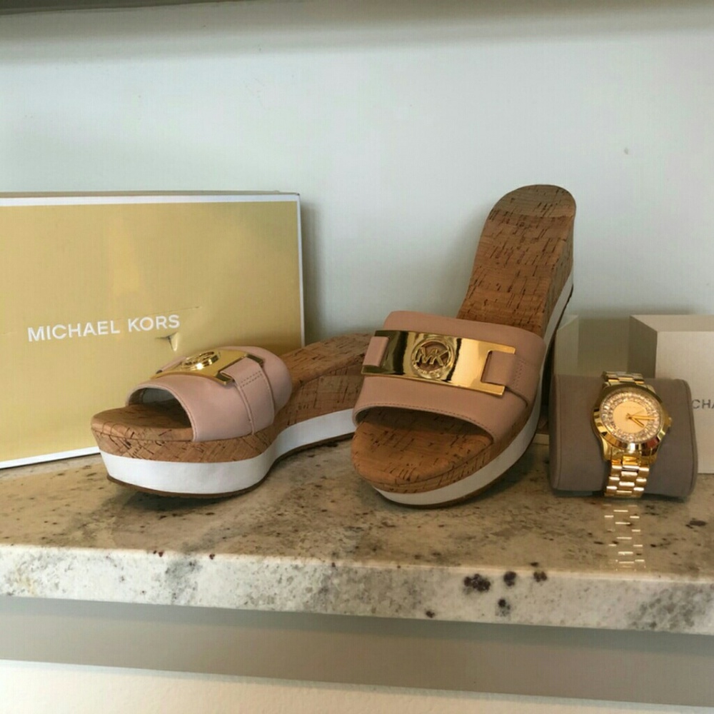 Authentic Michael Kors Blush Slides w/ Gold Plate